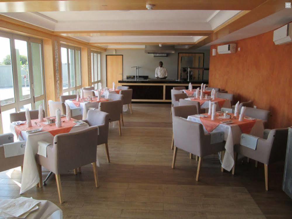 Aquarian Tide Hotel Gaborone Exterior foto